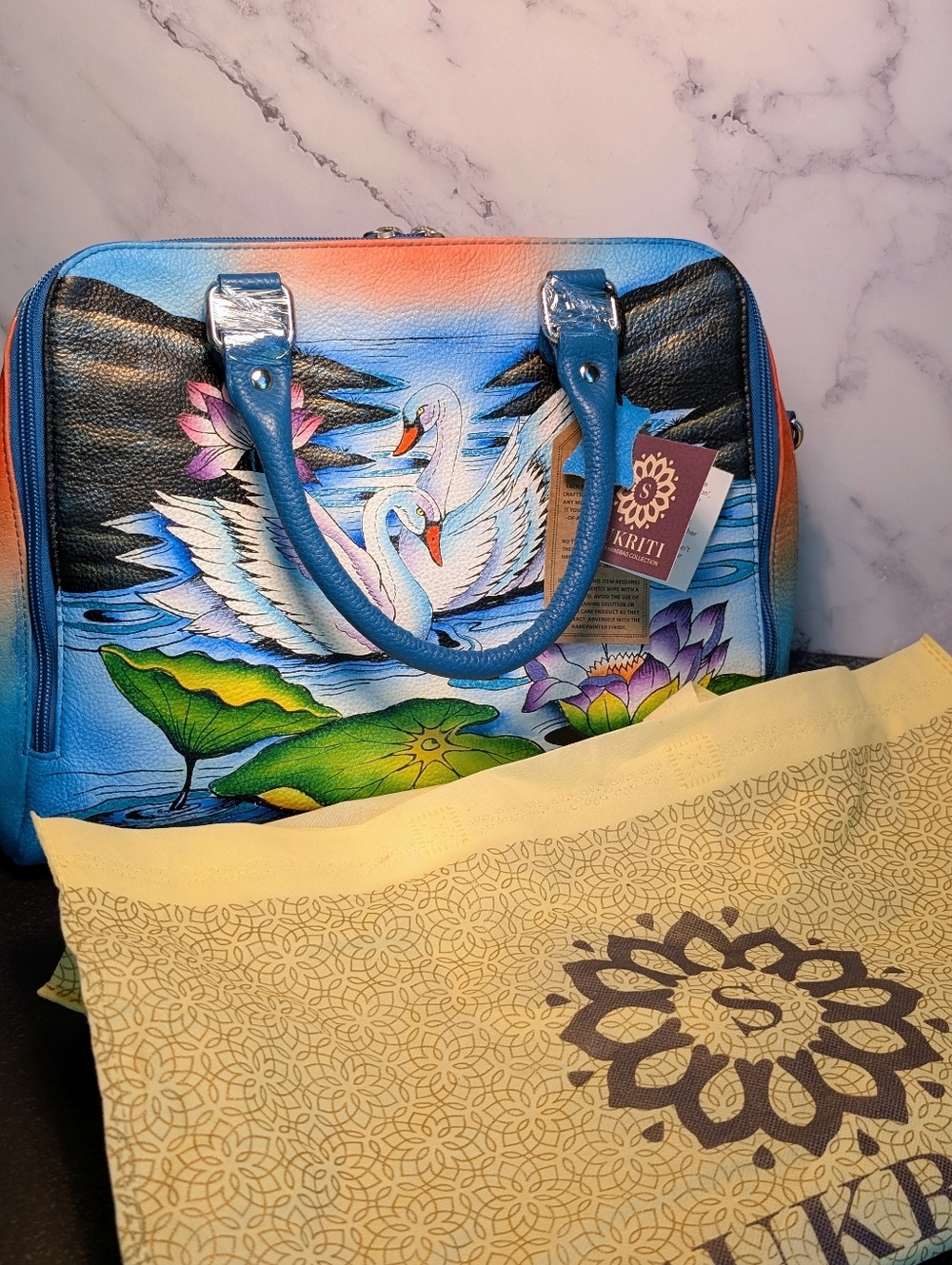 Sukriti Hand-Painted Swan Leather Handbag - Picture 9 of 10
